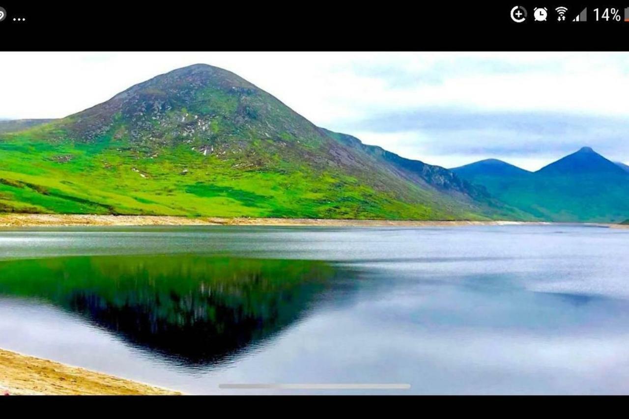 Moneydarragh Cottage With Uninterrupted Mountain And Sea Views- Hot Tub Available For Hire Annalong ภายนอก รูปภาพ